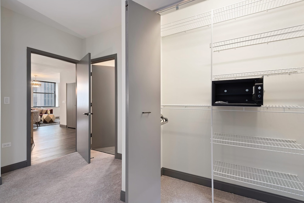 Central Location Exclusive Apts for Large Groups