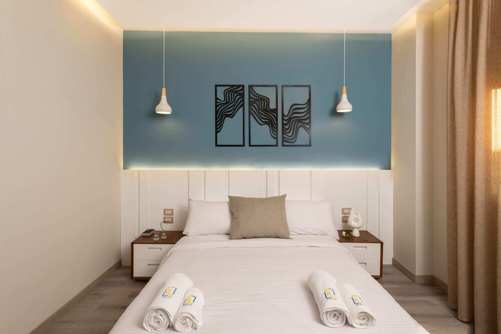 Xuru Stays I The Sleek & Ritzy 2 BDR 15 min From CAI Airpt