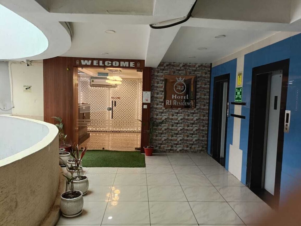 HOTEL RJ RESIDENCY C.G.ROAD