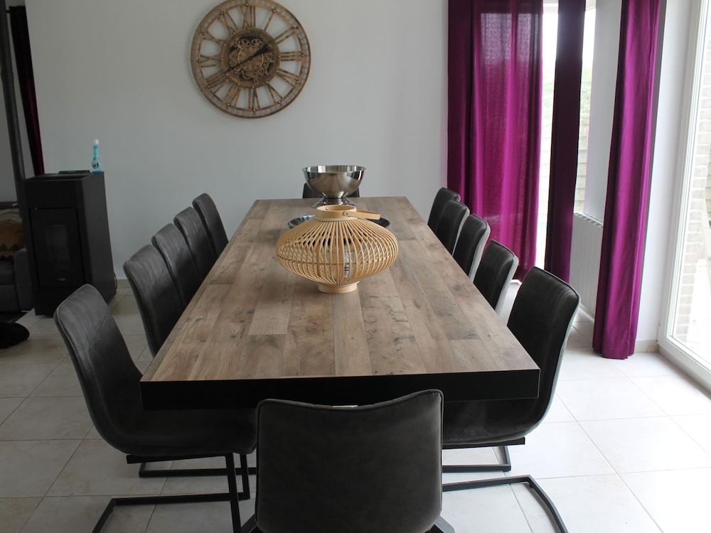 Luxury Holiday Home in Marchin With Wellness