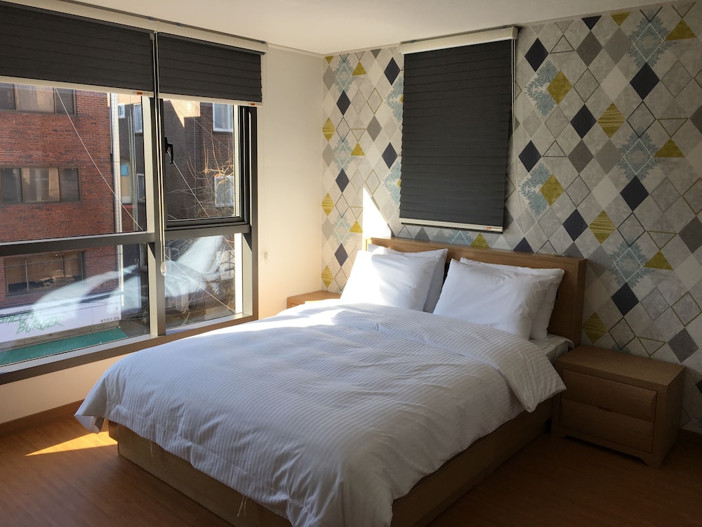 Seoul Crown 88 Guest House - Foreign Guests Only