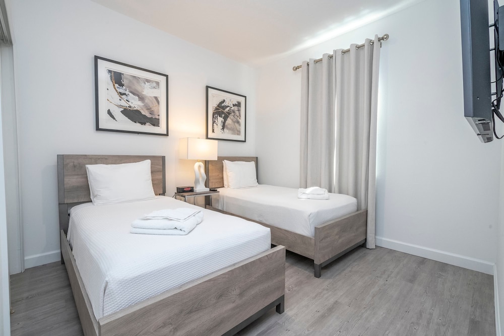Brand new 4 Bed With Loft Villa for all
