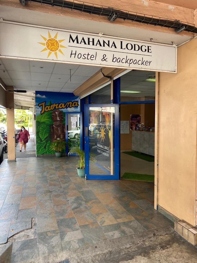 Mahana Lodge Hostel & Backpacker photo 44 of 66