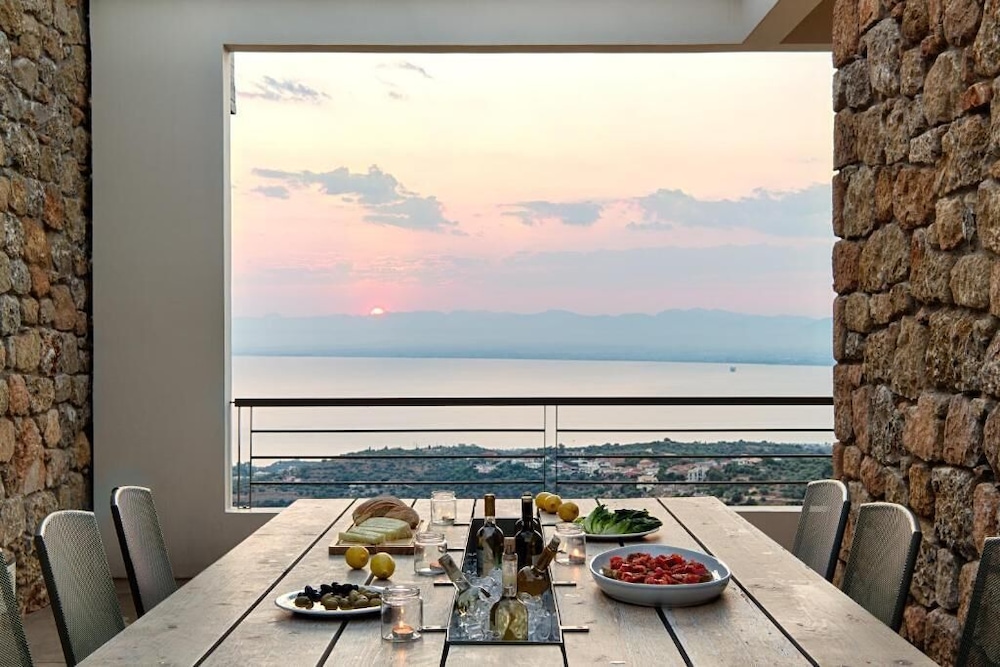Euphoria Suites