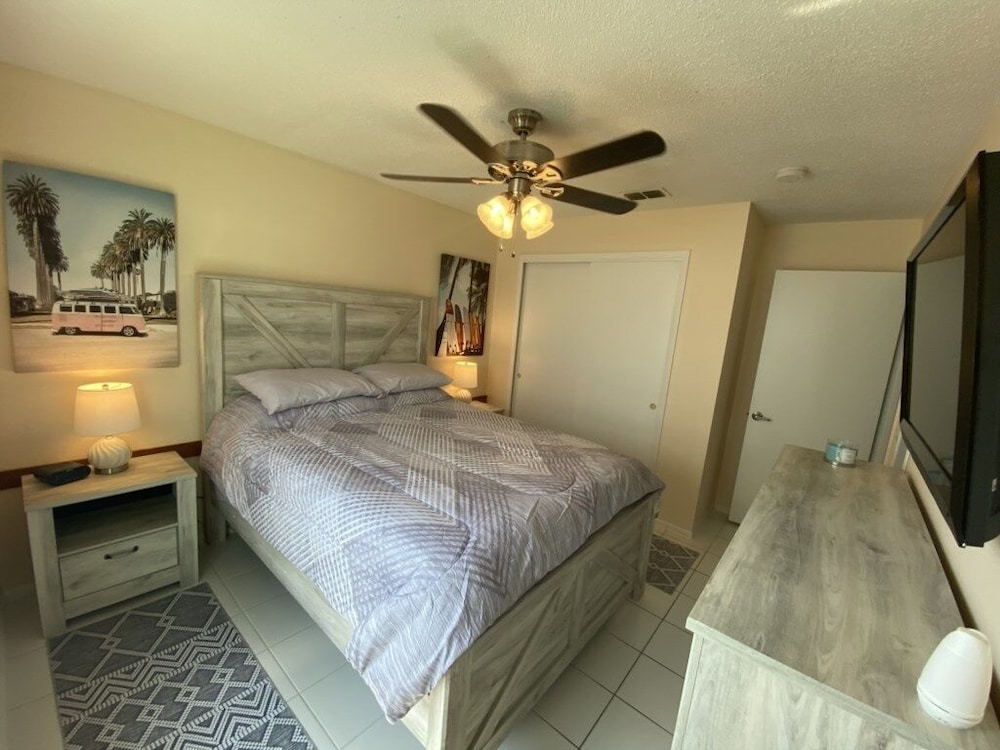 Relaxing Indian Ridge Home W/ Pool, Near Disney & More 4 Bedroom Villa