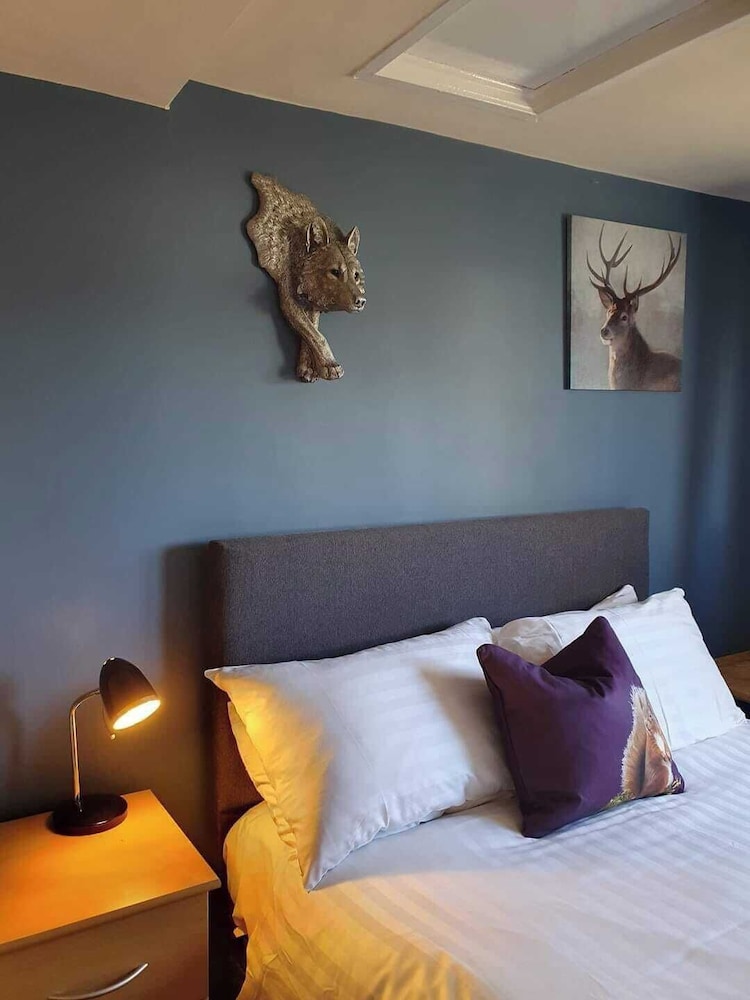 2bed Chalet Sleeps 5 - Dogs Free, Parking, Seaview