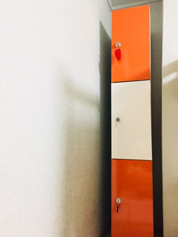 iCOS Guesthouse 1 for Female - Hostel