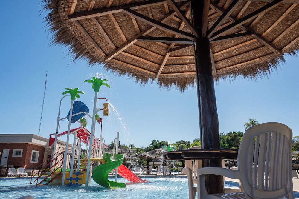 Papalo Resort Hotel