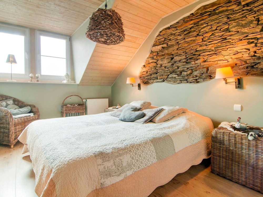 Great Holiday Home in Bastogne With Sauna
