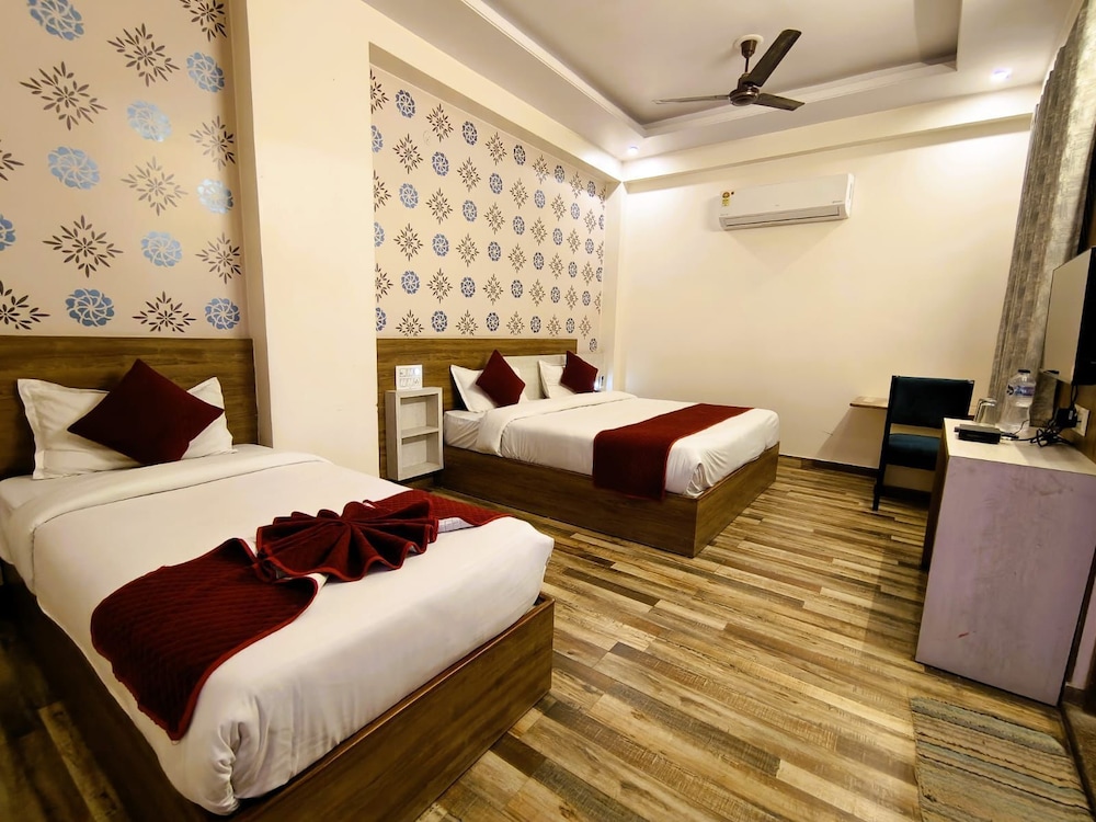 Hotel Roop Highlights