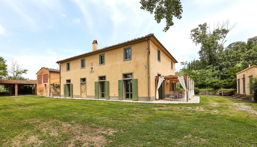 Villa del Gorgo view 3