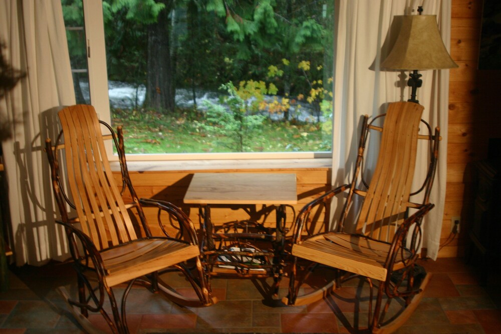 Copper Creek Inn at Mt Rainier