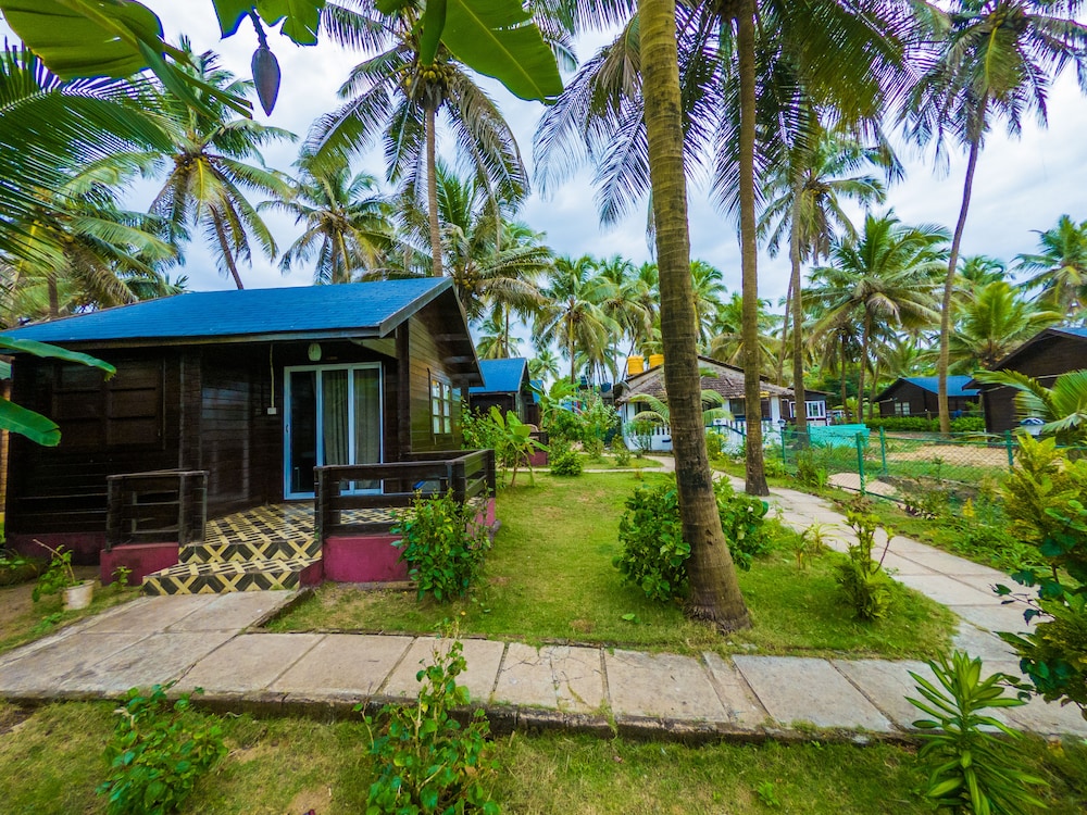 Vista Praia Beachfront Cottages