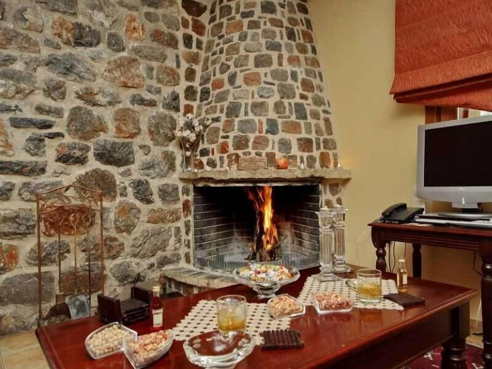 Menalia Villas & Suites