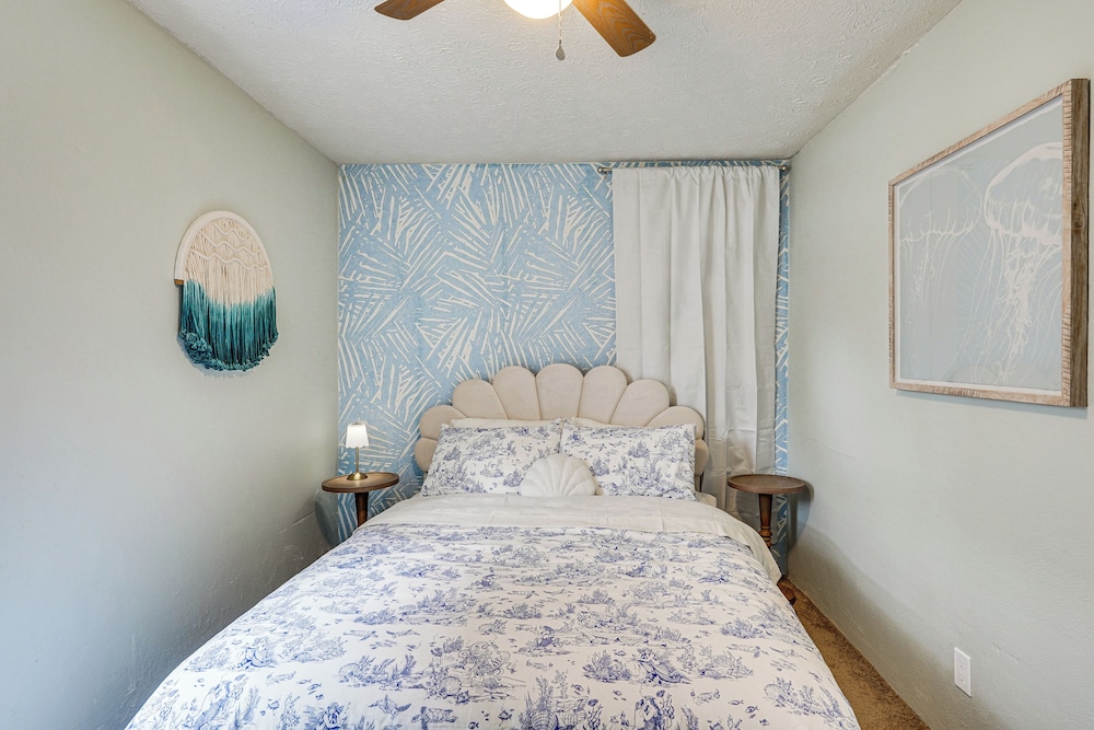 Little Cove Cottage! Walk to Dtwn Panama City