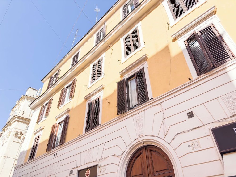 Vatican Beautiful 2Br Apartment