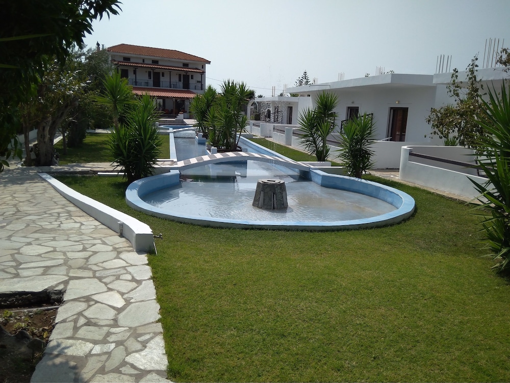 Skiathos Holiday House