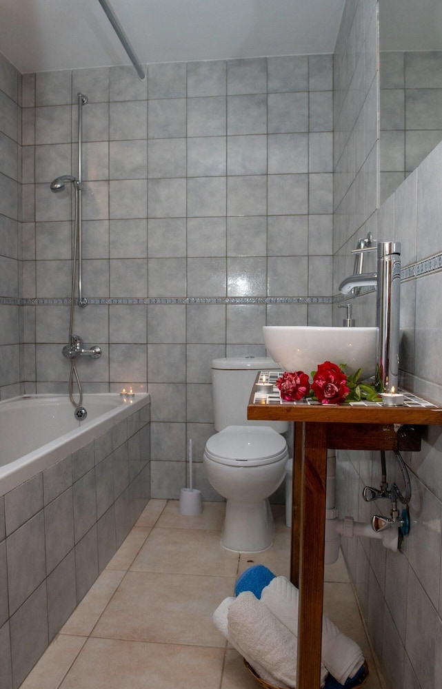 Villa Paradiso Sunset Private Pool Walk to Beach Sea Views A C Wifi - 3072