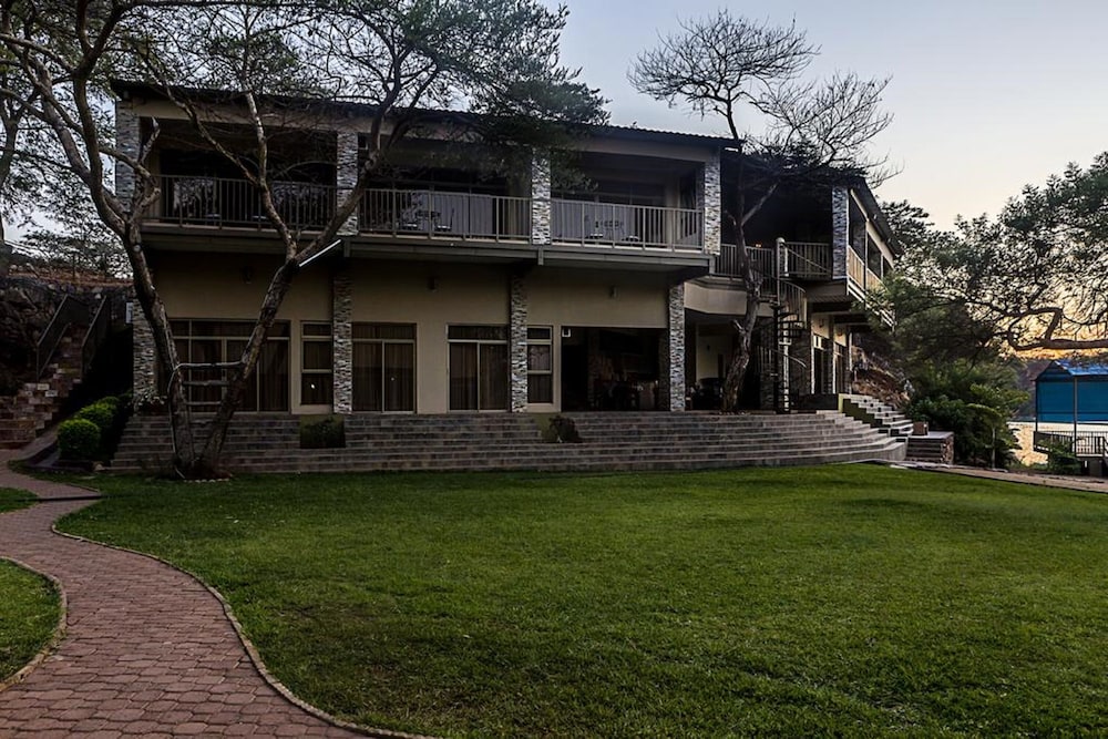 Tiffany s Canyon lodge