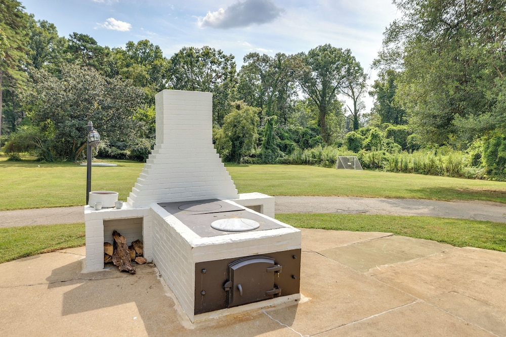 Westwind Estate Apt 6 Mi to Dtwn Spartanburg