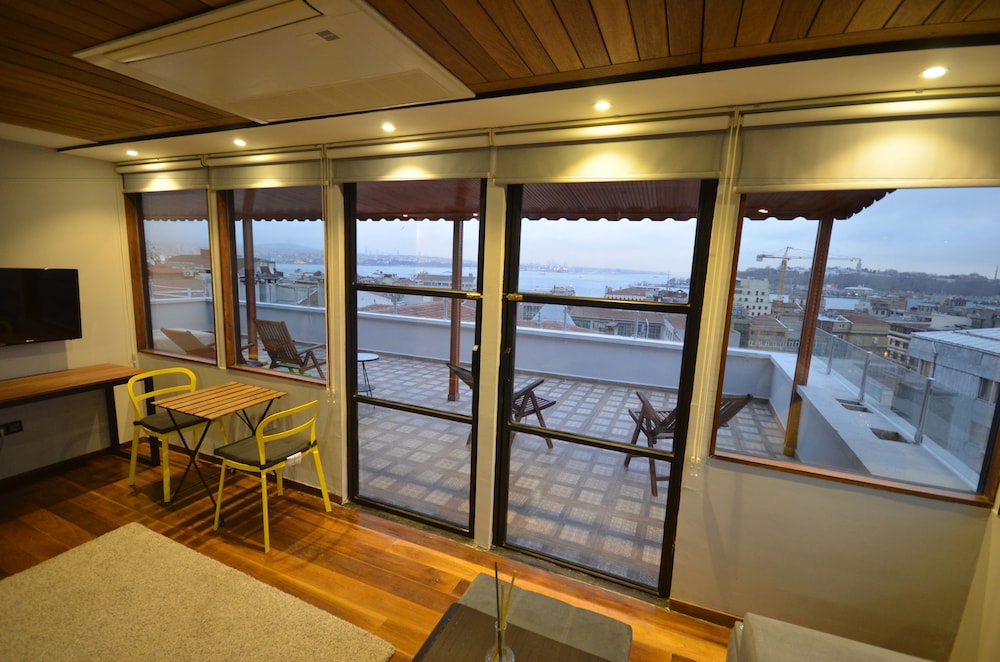 Unver Galata Apart - Image 13