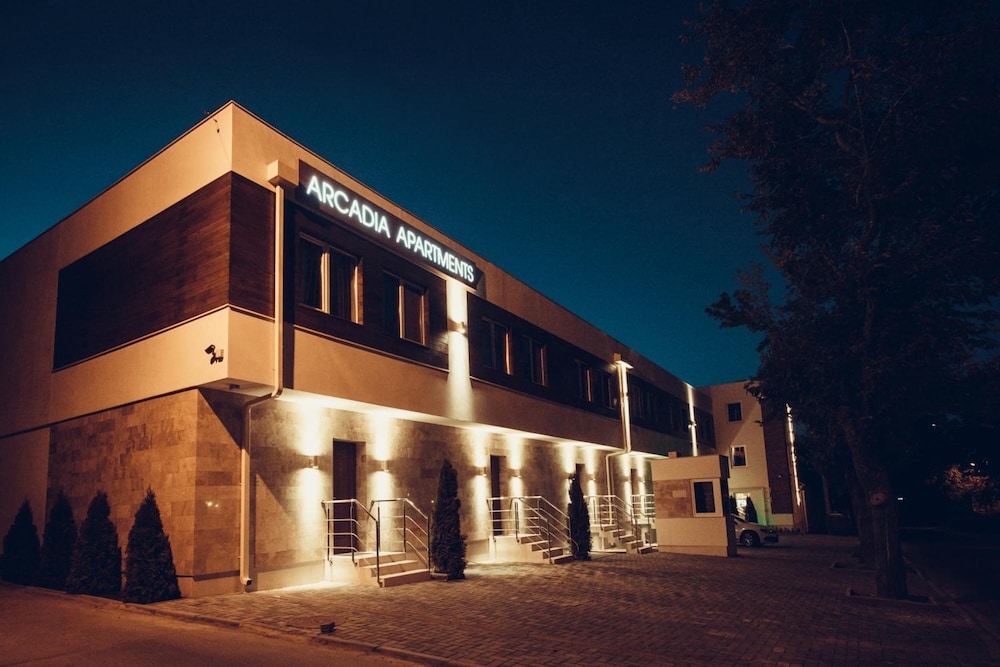 Sun City Arcadia Apartments