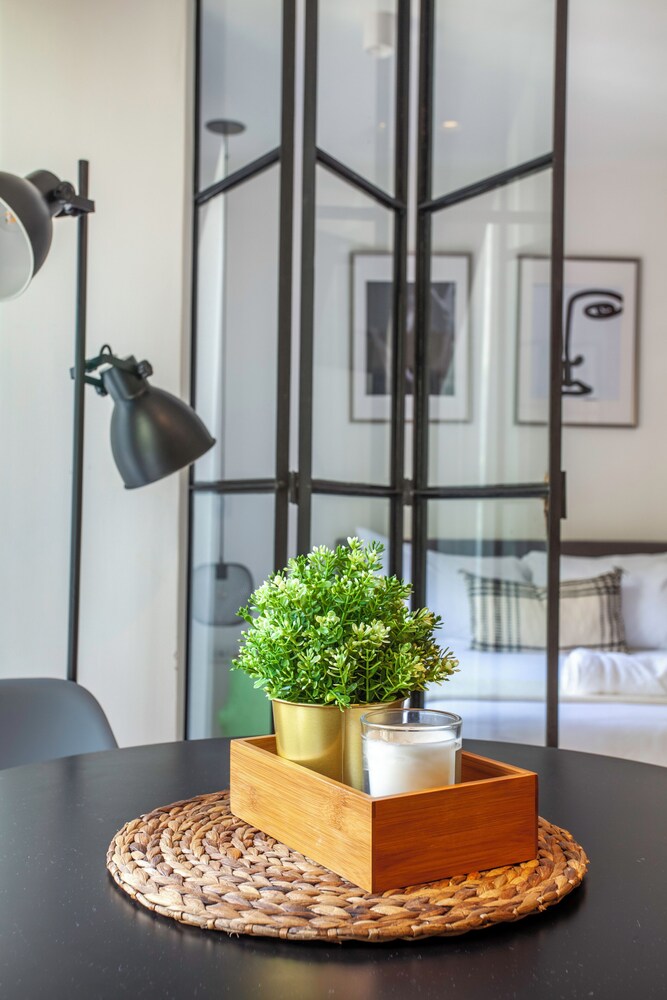 Bright & sweet unit in middle Polanco
