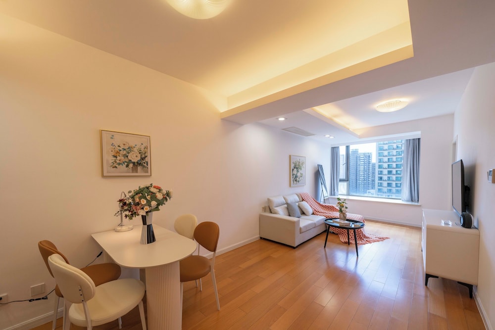 Tyms 1BR 1BA Apt Yongxin Century