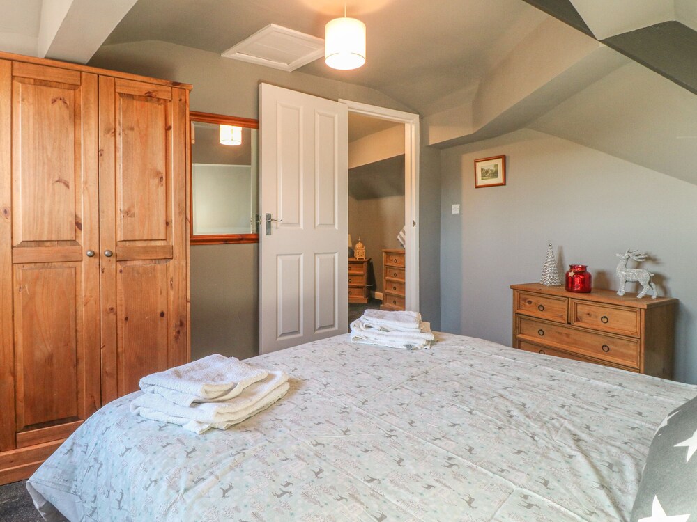 Royal Oak view 4
