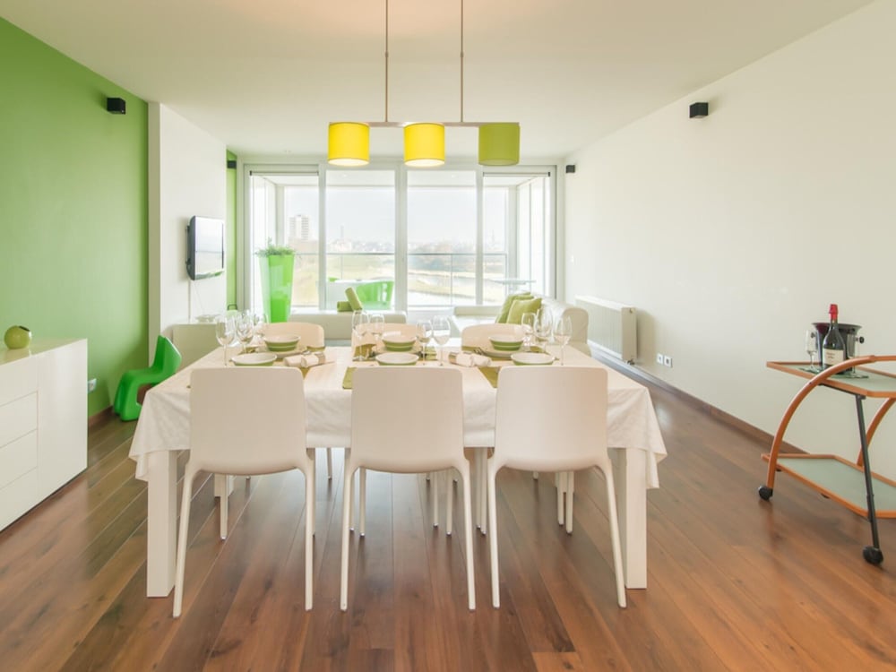 South Facing Apartment With Terrace