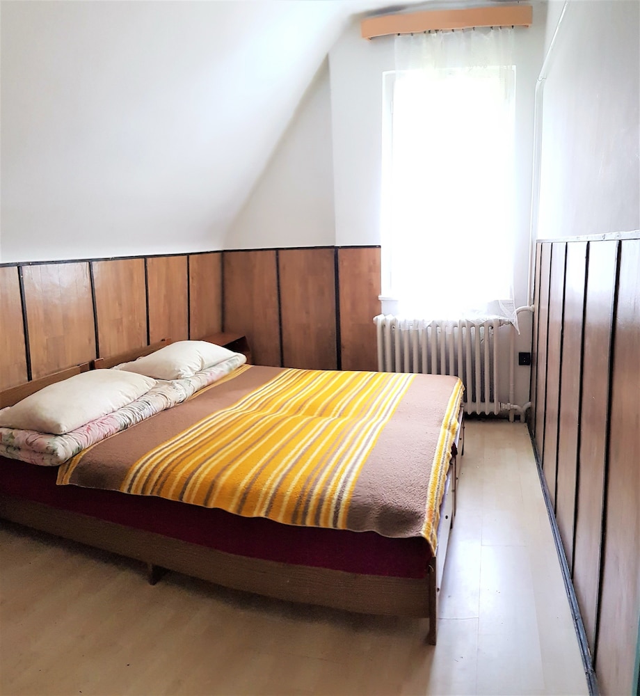 Muskátli Vendégház - Hostel view 3