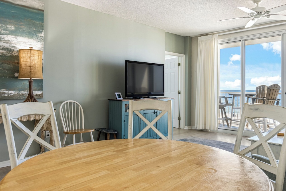 Emerald Key by Southern Vacation Rentals