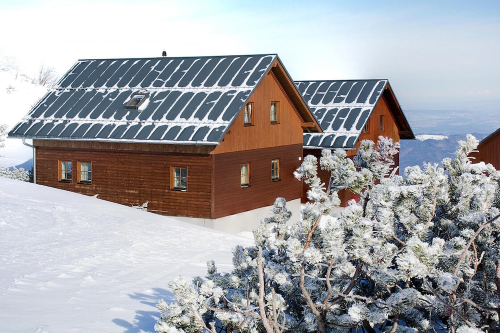 Chalet on Feuerkogel With Stunning Views