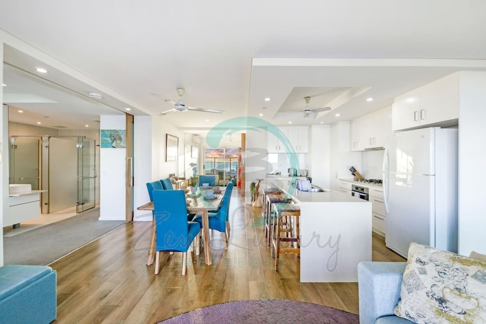 ZEN Towers Penthouse- Ocean View Family Retreat