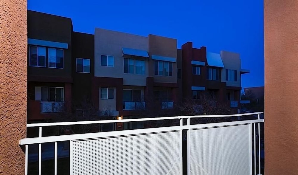 Glendale Getaway By Signature Vacation Rentals