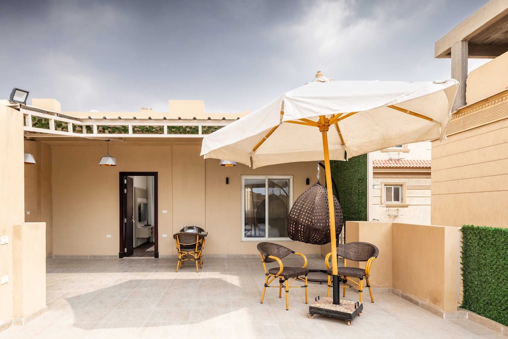 Xuru Stays I The Serene Suite A Rooftop Studio @ New Cairo