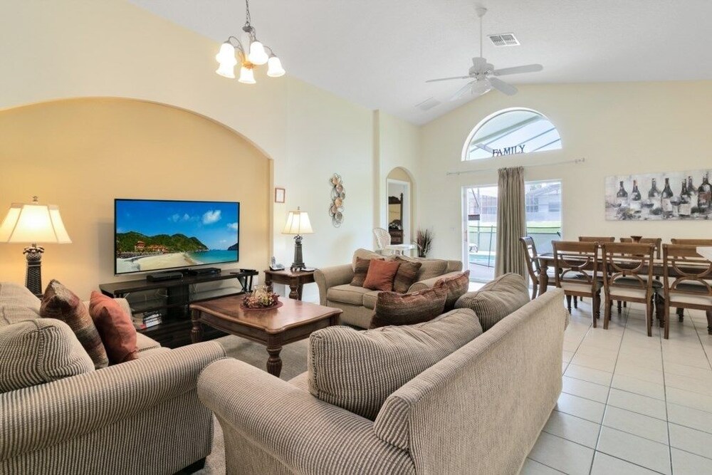 Gated 4 Bed With Pool And Spa Close To Disney 4 Bedroom Villa