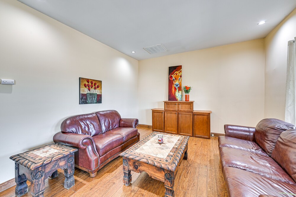 Smithfield Vacation Rental ~ 5 Mi to Lake Jericho! view 5