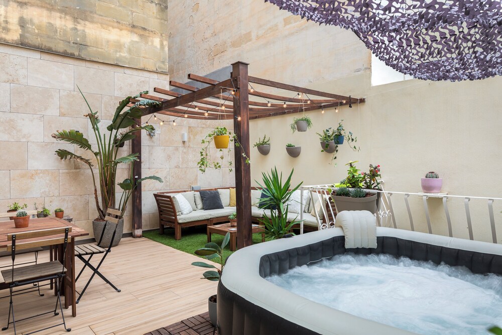 Pearl Pad Seaside HOT TUB 1 BR APT