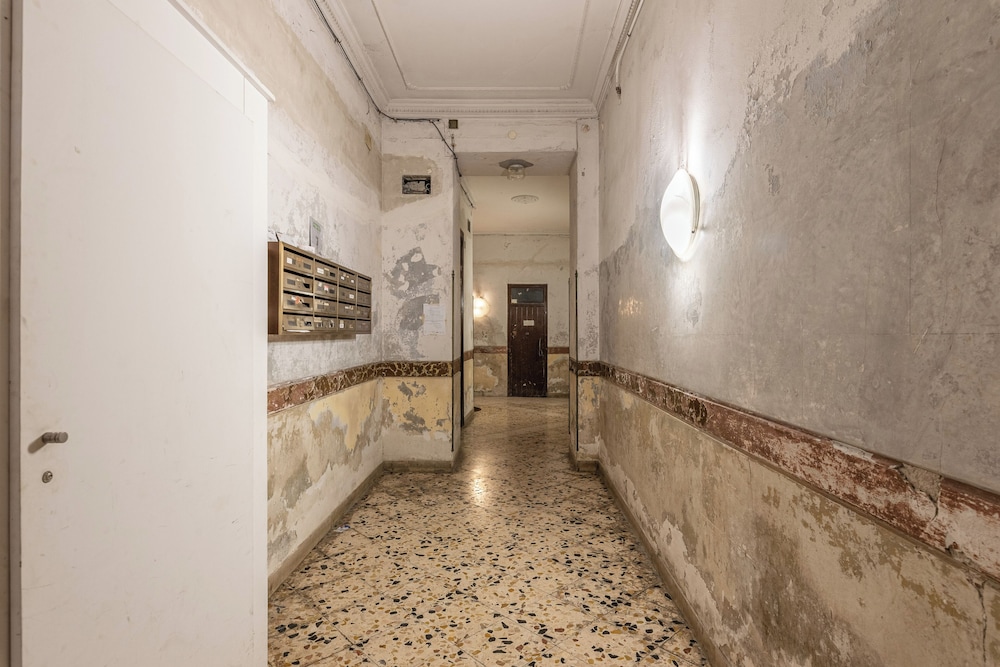 Il Cortile degli Aragonesi by Wonderful Italy