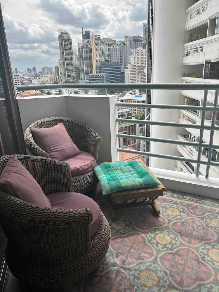 Oriental 1br With Pool & Gym Near BTS Phrom Phong