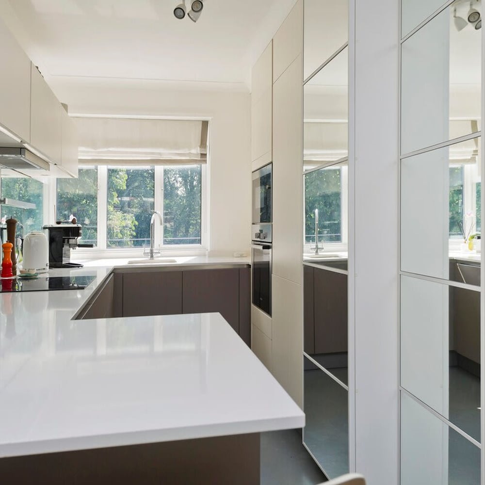 Elegant 3 bed Flat Earls Court