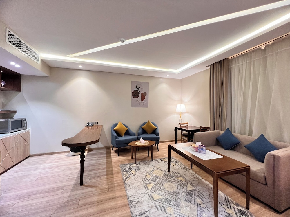 AL Ewan Pro Serviced Apartments