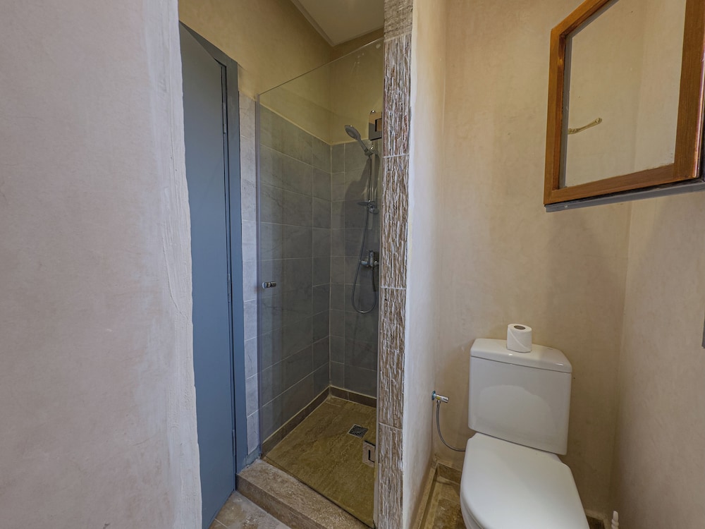 Riad Tonaroz Gold