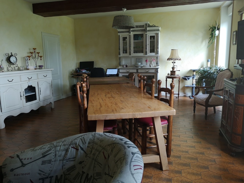 Photo 8