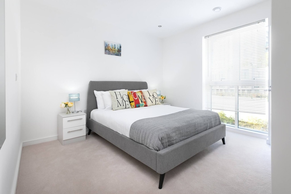 Skyvillion - Olympic Flat-excel o2 Arena Westfield