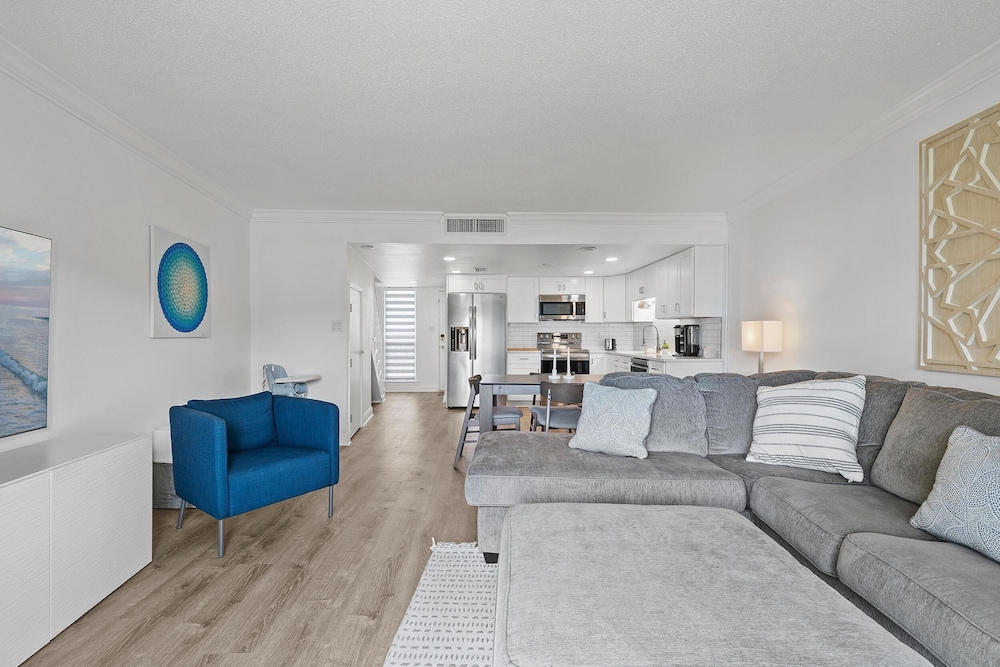 Surfside 219
