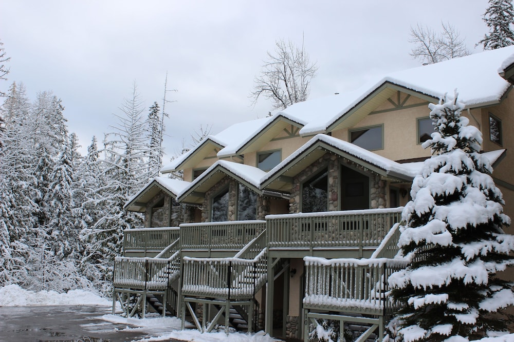 Thunder Ridge by Fernie Lodging CO - Image 1