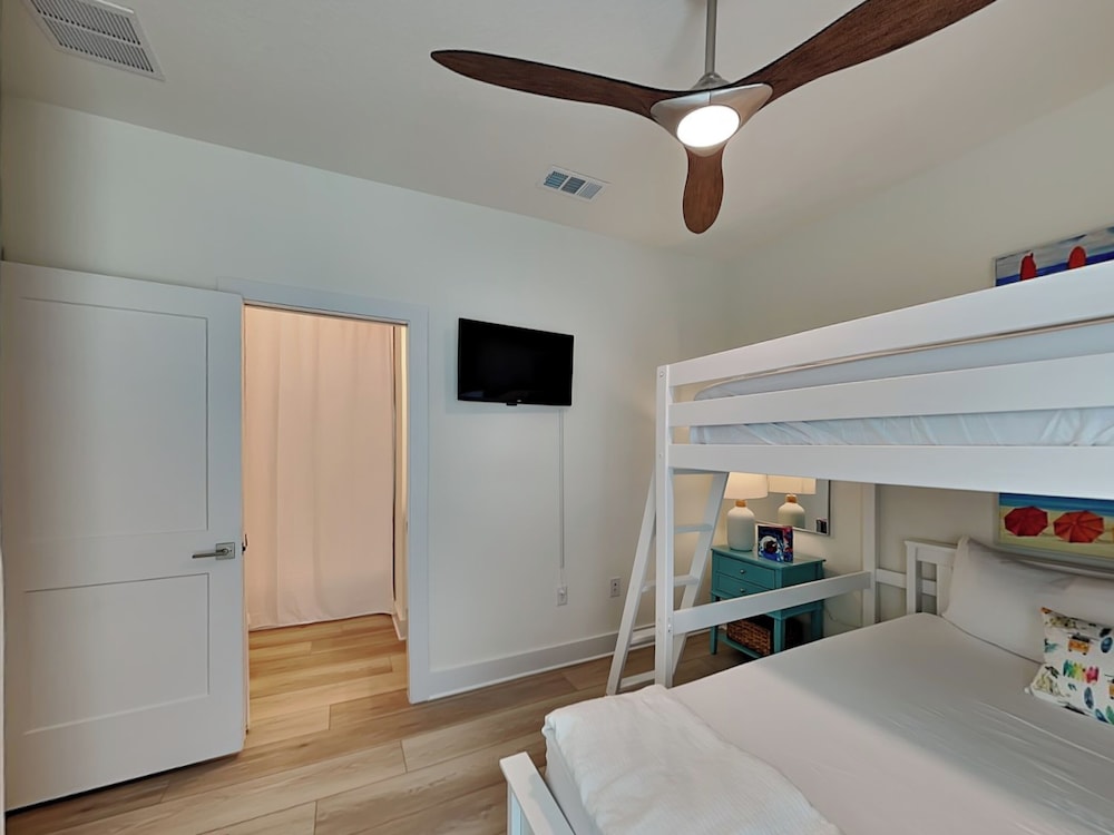 Yacht Harbor House by Southern Vacation Rentals
