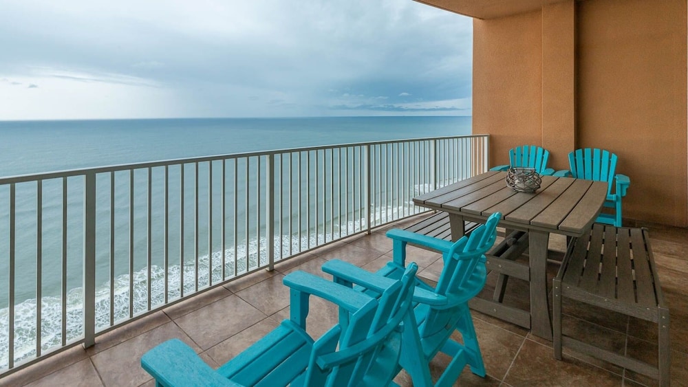 Phoenix Gulf Shores 1903-1 1 Bedroom Condo view 3
